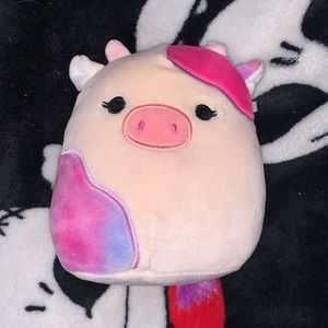 Kalina the cow squishmallow
